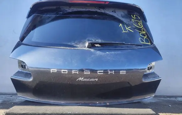 Porsche Macan (95B) Tailgate/trunk/boot lid 95B827126 FSWN9W21