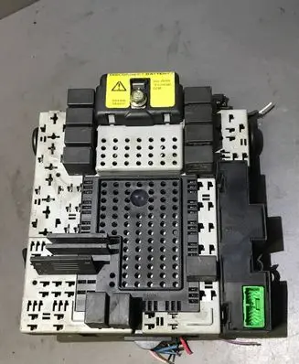 Volvo XC90 Fuse module 30657428 0000229363