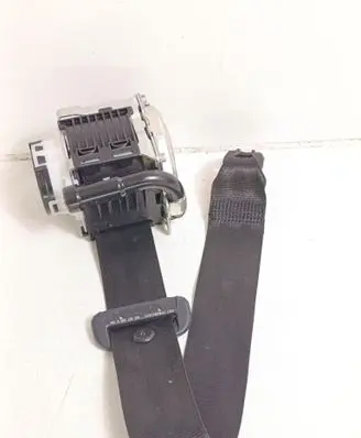 Rear seatbelt
