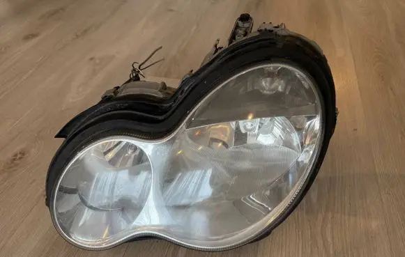 Mercedes-Benz C W203 Headlight/headlamp A2038203161 2038203161