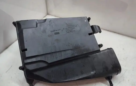 Mercedes-Benz S W221 Air filter box A6420902001