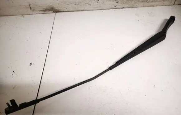 Skoda Octavia Mk2 (1Z) Front wiper blade arm 1z1955410a