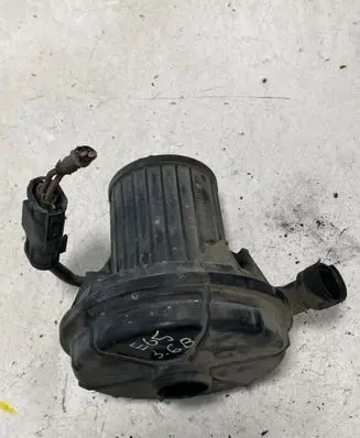 BMW 7 E65 E66 Secondary air pump 72812901 7508267