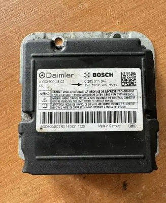 Mercedes-Benz Sprinter W906 Airbag control unit/module A0009004802 0285011847