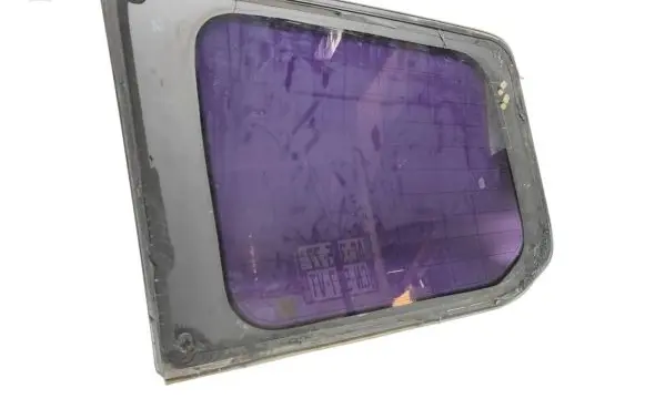 Toyota Land Cruiser (J200) Rear side window 43R00034 A001686