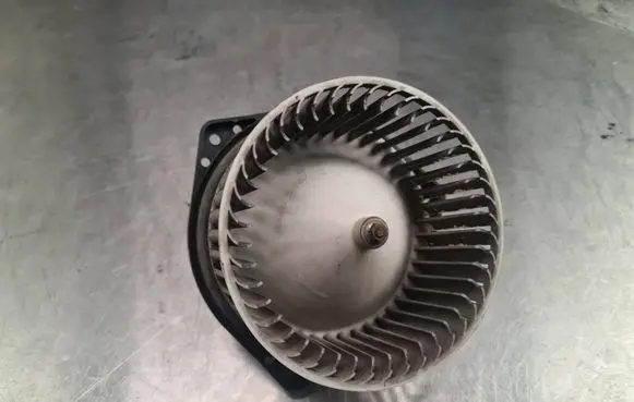 Honda HR-V Heater fan/blower 0B091 12VK0X23