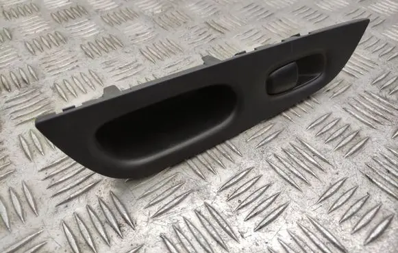 Nissan X-Trail T32 Electric window control switch