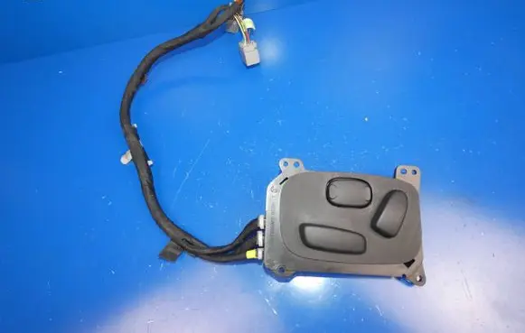 Jaguar XF X250 Seat control switch 2R8314A701FD 10WLHFHC1 L0017076