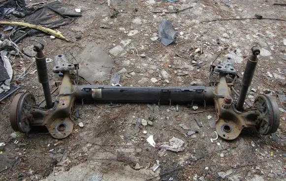 Peugeot 3008 II Rear beam 1111