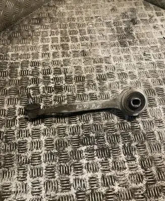 Mercedes-Benz E A207 Front lower control arm/wishbone 2043308711 A2043308711