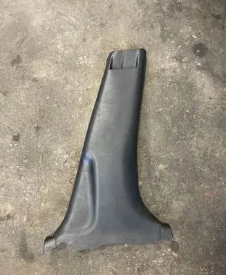 Nissan Juke I F15 (B) pillar trim (bottom) 769151KB0A