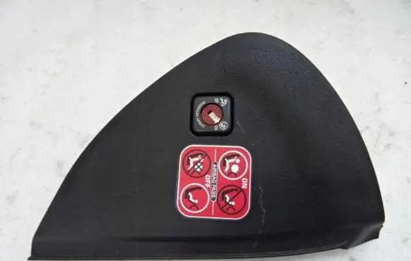 Dashboard side end trim
