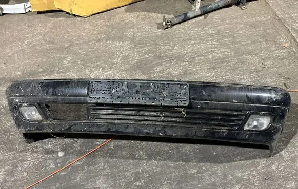 Mercedes-Benz E W210 Front bumper