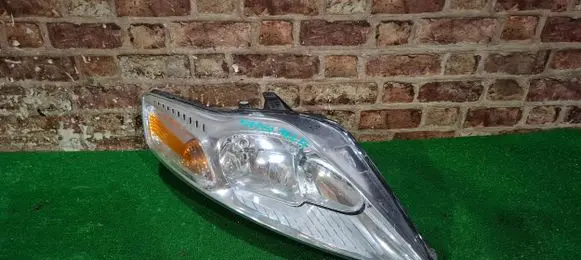 Ford Mondeo MK IV Headlight/headlamp