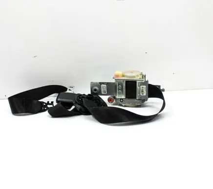 Tesla Model S Front seatbelt 2429938 211065