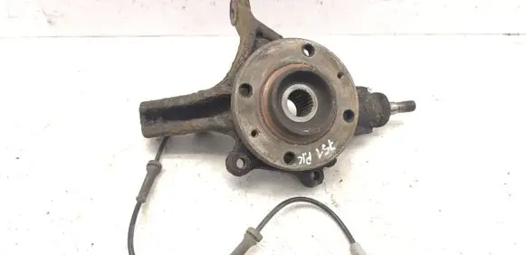 Citroen C4 I Front wheel hub spindle knuckle