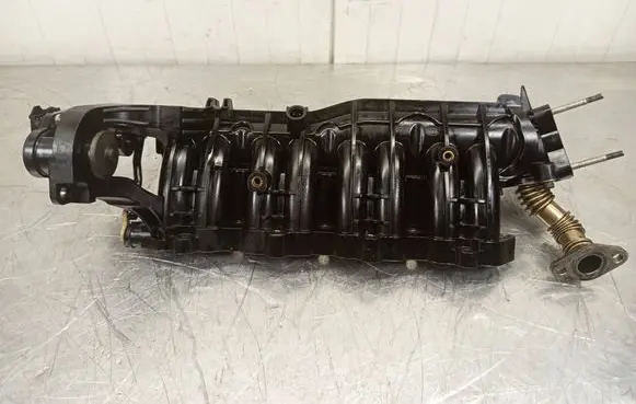 Hyundai ix35 Intake manifold kolektorssacy