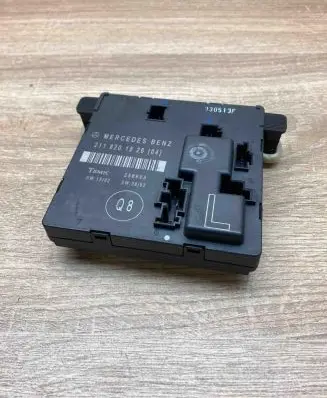 Mercedes-Benz E W211 Door control unit/module 2118201526 356805