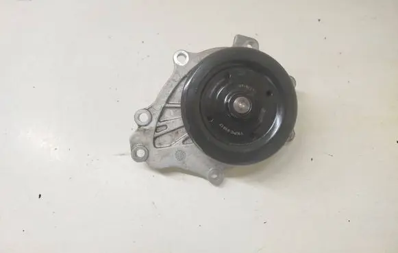 Lexus IS 220D-250-350 Water pump 