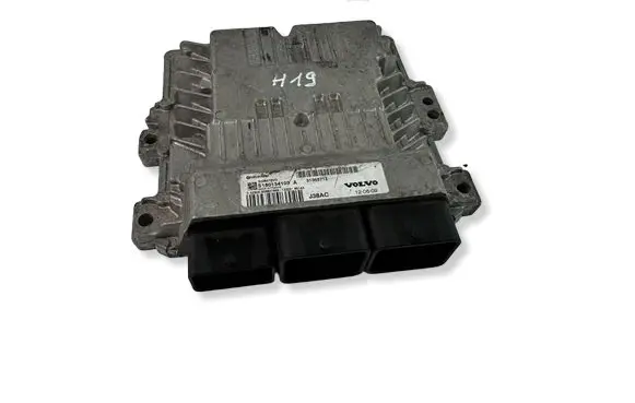 Volvo V70 Engine control unit/module 31355712 S180134103A