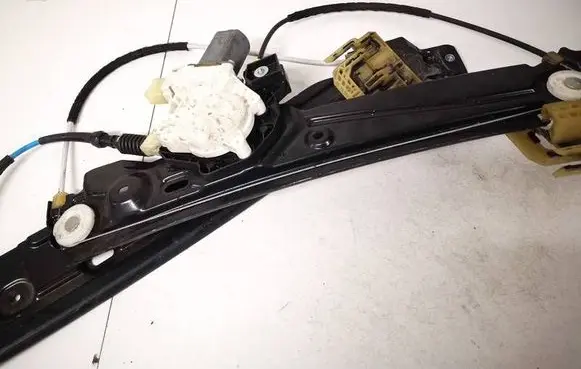 BMW 5 F10 F11 Sliding door window regulator with motor 7182111F10S