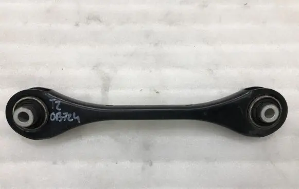 Volkswagen Touran III Rear control arm