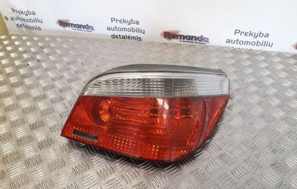 BMW 5 E60 E61 Rear/tail lights 6910768