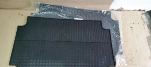 Mercedes-Benz G W463 2nd Gen Rubber trunk/boot mat liner OEM