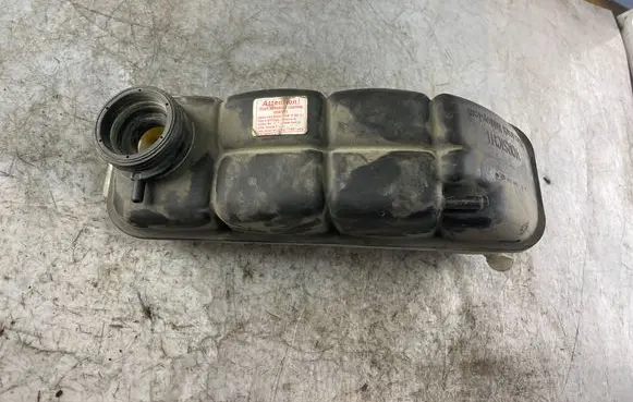Mercedes-Benz E W210 Coolant expansion tank/reservoir 2105000349