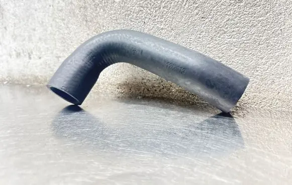 Opel Astra G Coolant pipe/hose 1302603