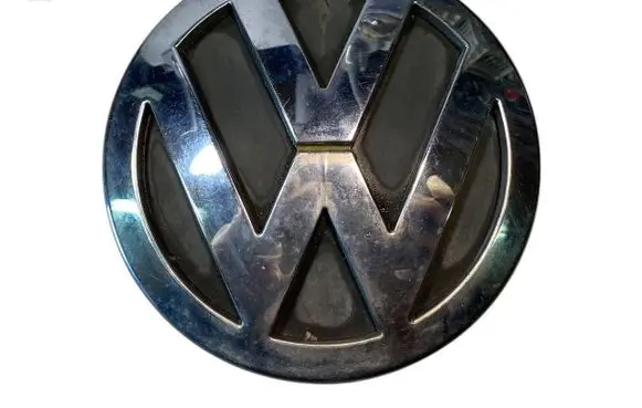 Volkswagen Transporter - Caravelle T5 Manufacturers badge/model letters 7H0853630B