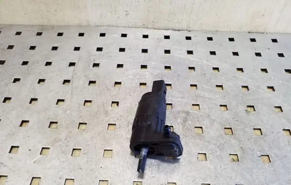 Volkswagen Up Windscreen/windshield washer pump 1K6955651