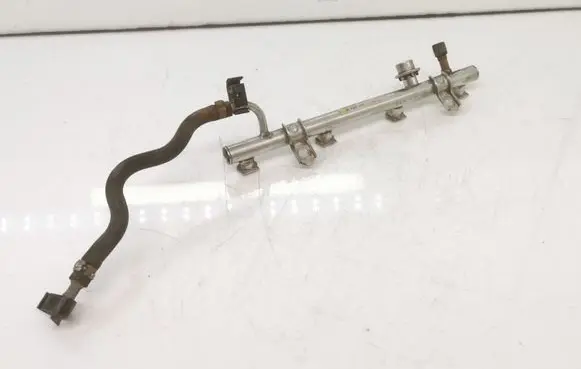 Mercedes-Benz B W245 Fuel main line pipe A2660700595 A2660700395
