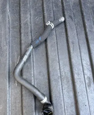 Volvo V60 Engine coolant pipe/hose 32249386