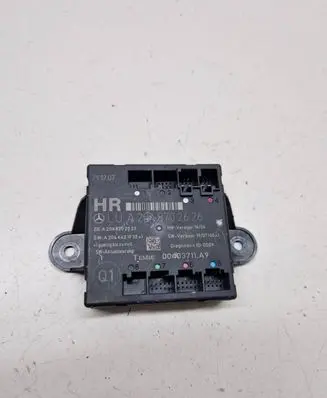 Mercedes-Benz C W204 Door control unit/module A2048702626 00403711A9 2048202826