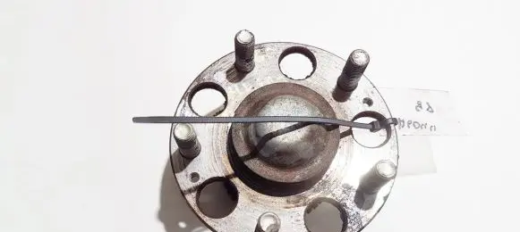 Honda Civic Rear wheel hub