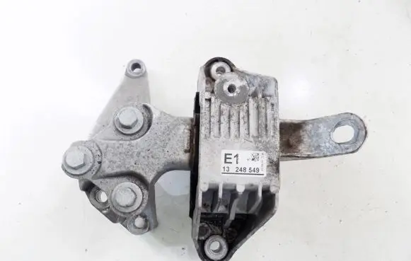 Opel Zafira C Engine mount bracket 13248549