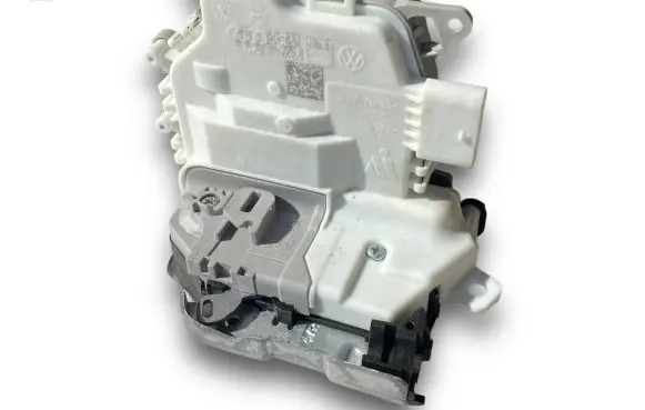 Audi A7 S7 4G Front door lock 8J1837016F