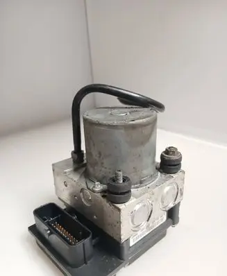Peugeot 5008 ABS Pump 9674677580 0265230881