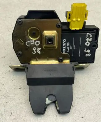 Volvo C70 Tailgate/trunk/boot lock/catch/latch 8611158 071097