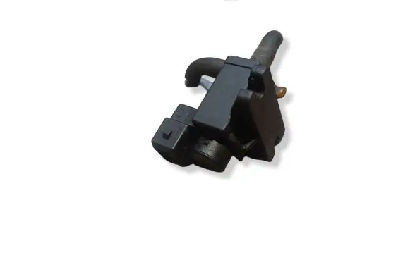 Volvo V70 Valve vacuum 31219977