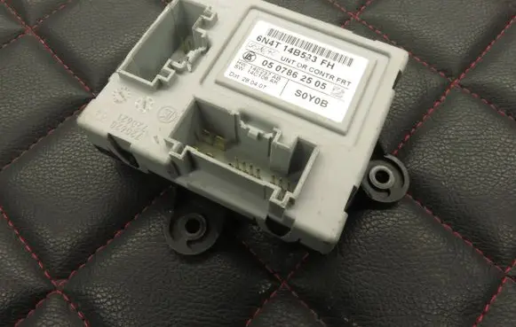 Ford Focus Door control unit/module 0507862505 6N4T14B533FH 14C237AB