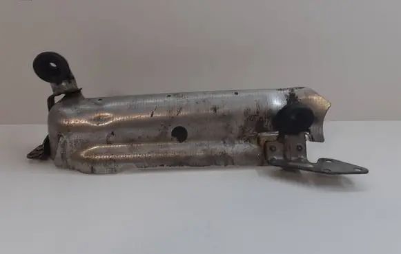 Mercedes-Benz E W211 Heat shield in engine bay A6420901241 4602121901
