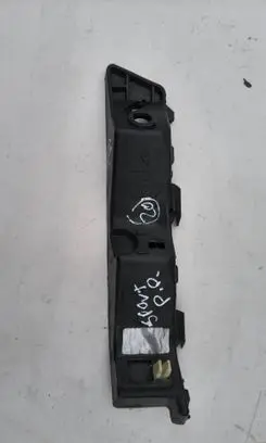 KIA Sportage Front bumper mounting bracket 86516-F1000
