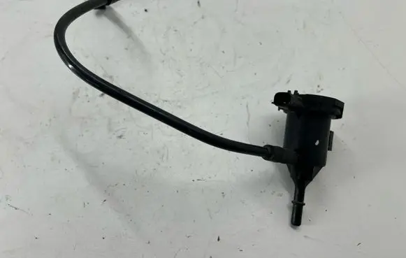 Dodge Charger Valve vacuum 4891738AA