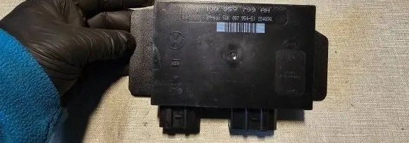 Volkswagen PASSAT B5 Comfort/convenience module 5DK00795451 1J0959799AH