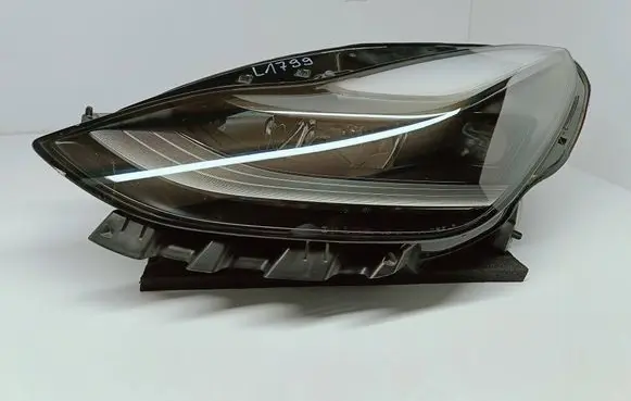 Tesla Model Y Headlight/headlamp 151495220E L1799 01531945