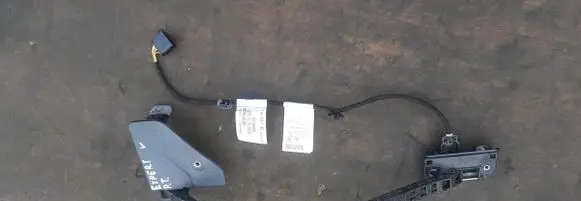 Peugeot Expert Front door wiring loom 9816588380