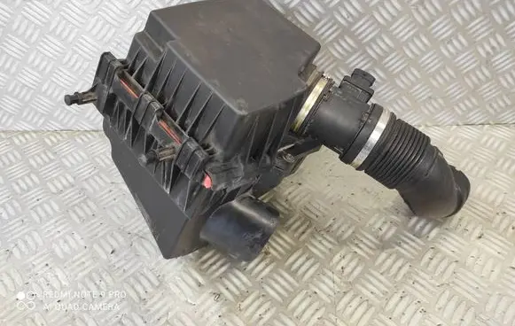 Air filter box