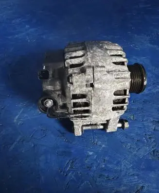 Opel Mokka B Generator/alternator 9835689480